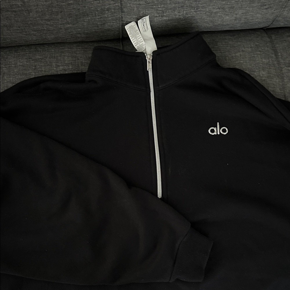 ALO Yoga Women's Black Zip-Up Sweater